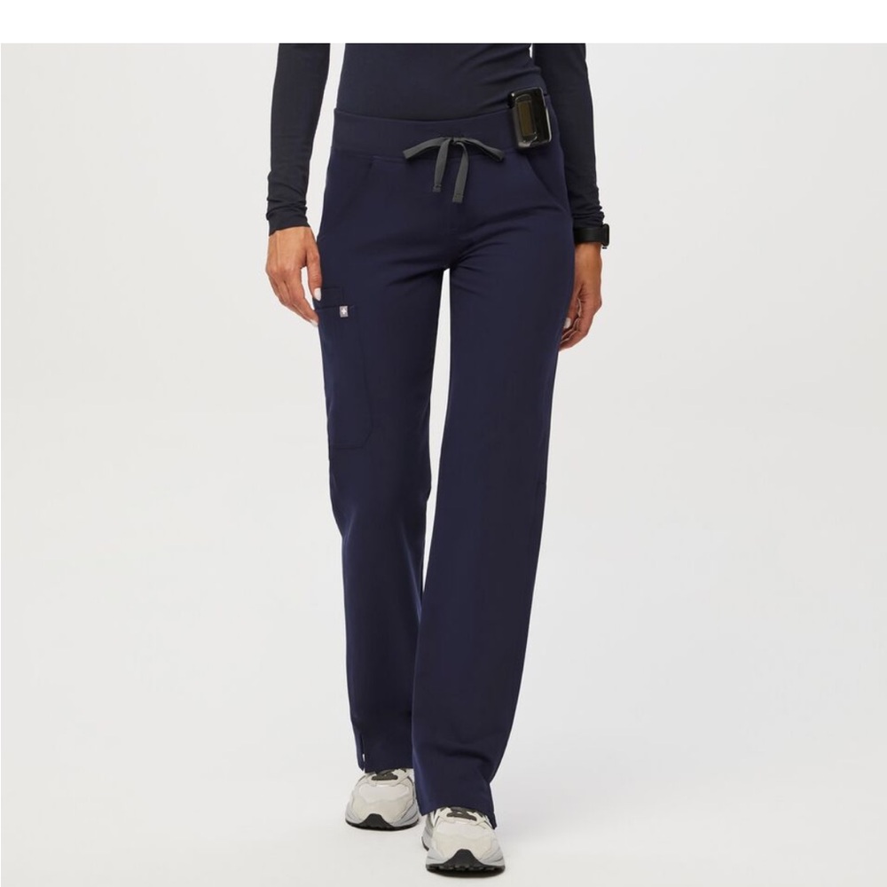 Figs Kade Cargo Scrub Pants